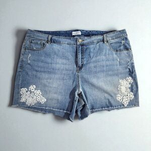 Lane Bryant High Rise Denim Jean Shorts Women’s Size 24 White Lace Raw Edge Hem